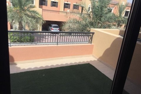 5 bedrooms Villa in Bloomingdale, UAE No. 170574