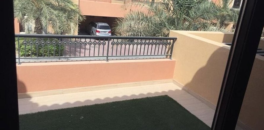 5 bedrooms Villa in Bloomingdale, UAE No. 170574