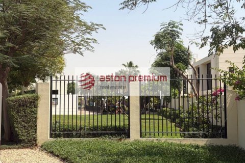 Villa de 4 dormitorios en DAMAC Hills (Akoya by DAMAC), UAE No. 148047 6