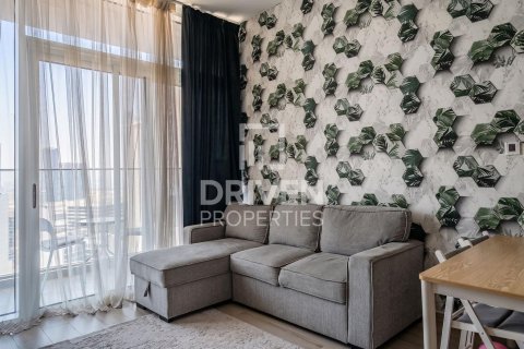 1 bedroom Apartment in District 15, UAE No. 201594