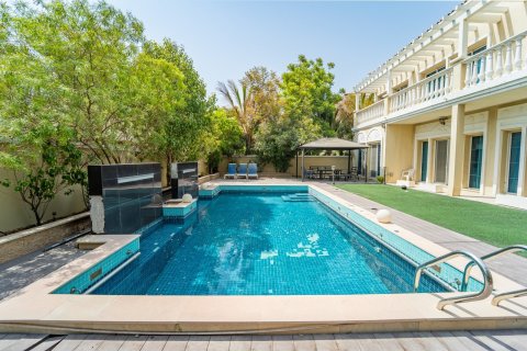 Villa de 5 dormitorios en Jumeirah Village Triangle, UAE No. 199781 3