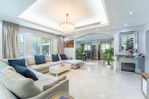 Villa de 5 dormitorios en Jumeirah Village Triangle, UAE No. 199781 17