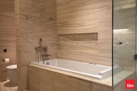 Квартира с 2 спальнями в Даунтаун Дубай (Даунтаун Бурдж Дубай), ОАЭ №141244 9