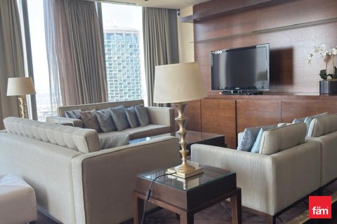 Квартира с 2 спальнями в Даунтаун Дубай (Даунтаун Бурдж Дубай), ОАЭ №141244 8