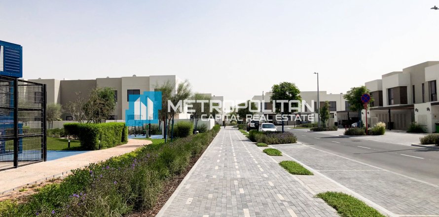 2 bedrooms Townhouse on the Yas Island, UAE No. 148992