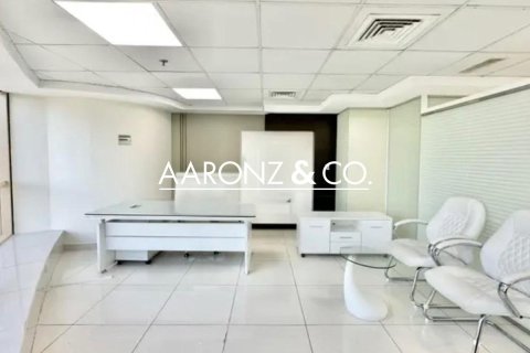 Office de 142m² à Jumeirah Lake Towers, UAE No. 136864 4
