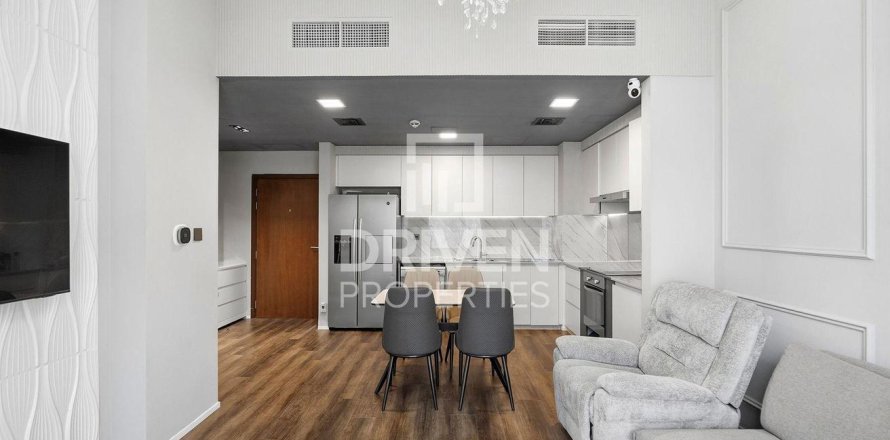 Квартира с 2 спальнями в Zahra Breeze Apartments, ОАЭ №193346
