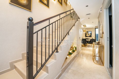 Villa de 4 dormitorios  No. 131370 15