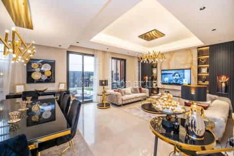 Villa de 4 dormitorios  No. 131370 8