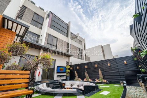 Villa de 4 dormitorios  No. 131370 5