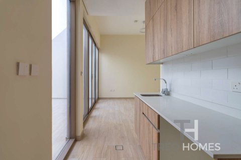 4 bedrooms Townhouse in Dubai, UAE No. 80280 7