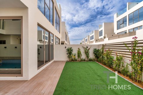 4 bedrooms Townhouse in Dubai, UAE No. 80280 3