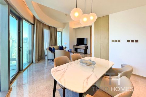 Appartement de 2 chambres à Address Harbour Point, UAE No. 80282 3