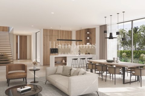 5 bedrooms Villa in Dubai, UAE No. 73044 1