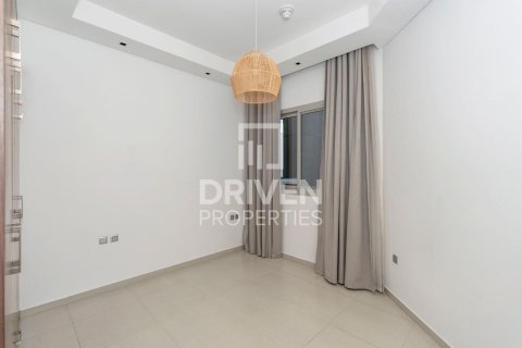 Apartment de 2 dormitorios en Umm Al Sheif, UAE No. 202555 5