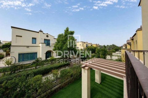 Villa de 4 chambres à Mirdif, UAE No. 202556 26