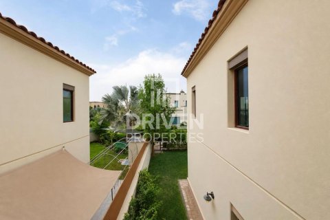 Villa de 4 chambres à Mirdif, UAE No. 202556 24
