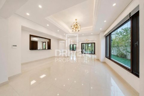 Villa de 4 chambres à Mirdif, UAE No. 202556