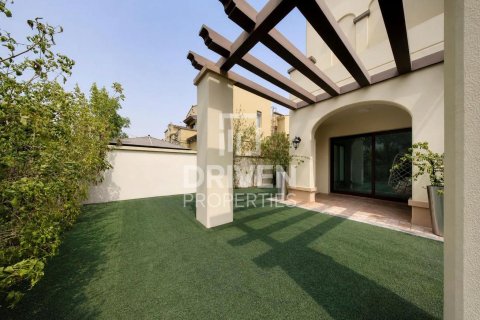 Villa de 4 chambres à Mirdif, UAE No. 202556 29