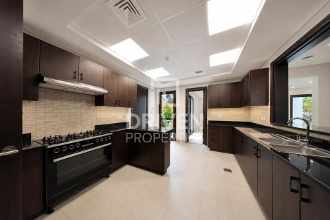 Villa de 4 chambres à Mirdif, UAE No. 202556 11