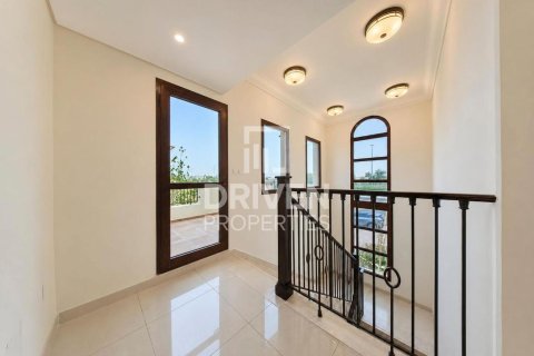 Villa de 4 chambres à Mirdif, UAE No. 202556 13