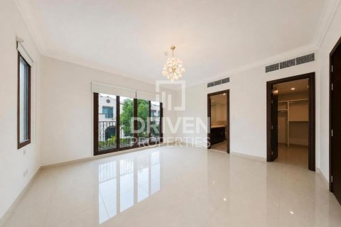 Villa de 4 chambres à Mirdif, UAE No. 202556 19