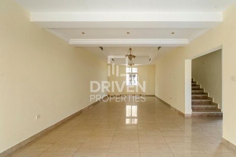 3 غرف نوم فيلا في Mirdif Villas, الإمارات العربية المتحدة رقم 202557 4