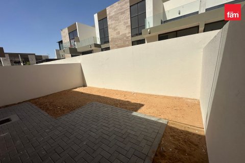 4 bedrooms Townhouse in Dubai, UAE No. 198530 3