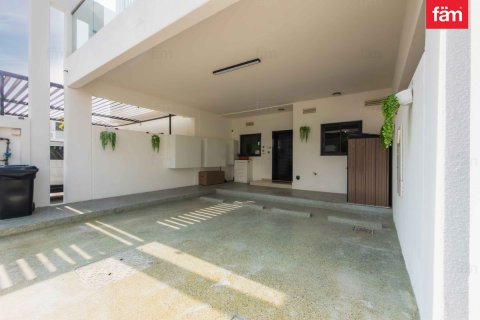 3 bedrooms Townhouse in Dubai, UAE No. 198531 15