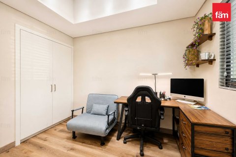 3 bedrooms Townhouse in Dubai, UAE No. 198531 5