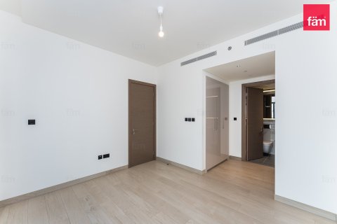 2 bedrooms Apartment in Dubai, UAE No. 145221 13