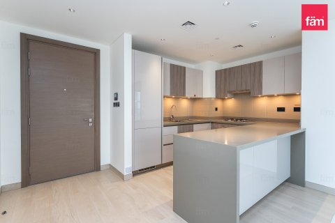 2 bedrooms Apartment in Dubai, UAE No. 145221 10