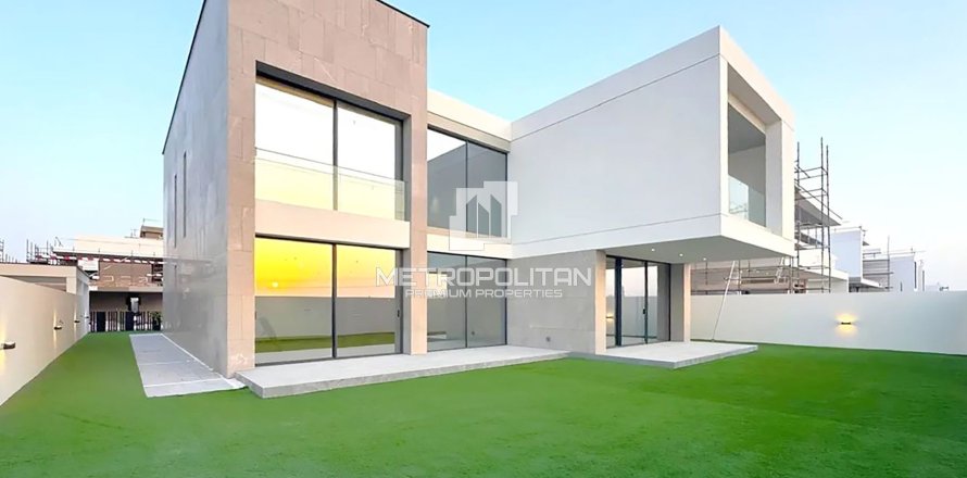 4 bedrooms Villa No. 128734
