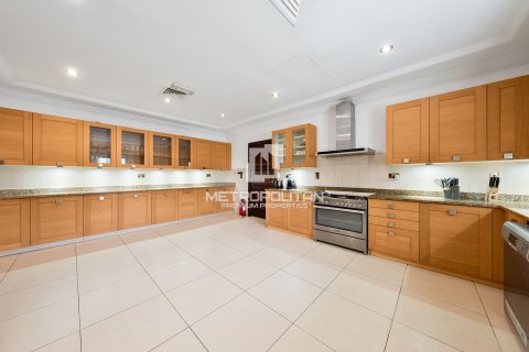 Вилла с 7 спальнями №128737 11