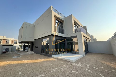 4 bedrooms Villa in The Pulse, UAE No. 144749