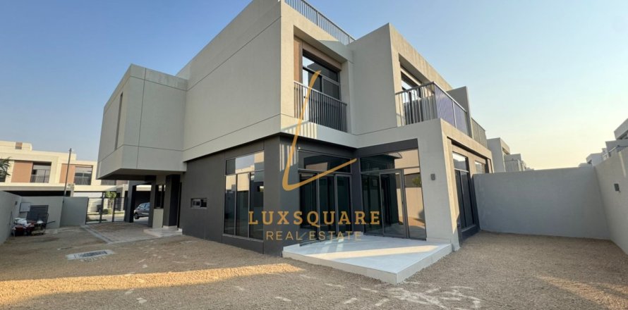 4 bedrooms Villa in The Pulse, UAE No. 144749