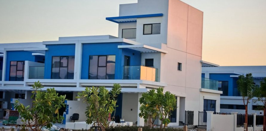 Townhouse de 5 dormitorios en Dubai, UAE No. 149323