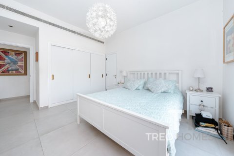 Вилла с 4 спальнями в Арабиан Ранчес, ОАЭ №76375 23