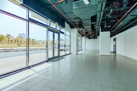 780.6m² Commercial property in Dubai, UAE No. 47633 2
