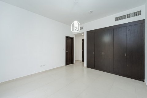 Townhouse de 2 dormitorios en Bella Casa, UAE No. 187226 6