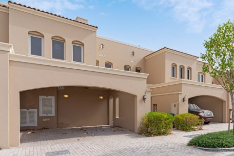Townhouse de 2 dormitorios en Bella Casa, UAE No. 187226 11