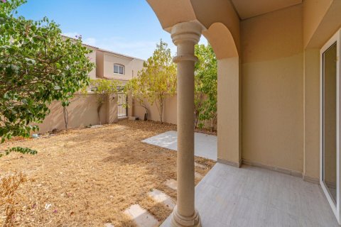 Townhouse de 2 dormitorios en Bella Casa, UAE No. 187226 12