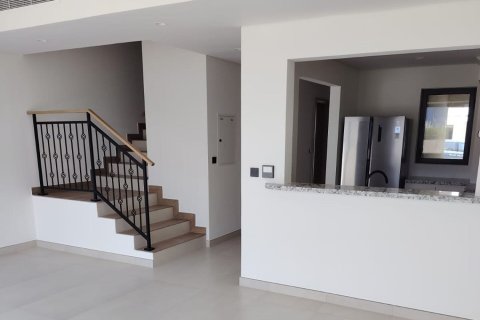 Villa de 4 dormitorios en Damac Lagoons, UAE No. 187227 13