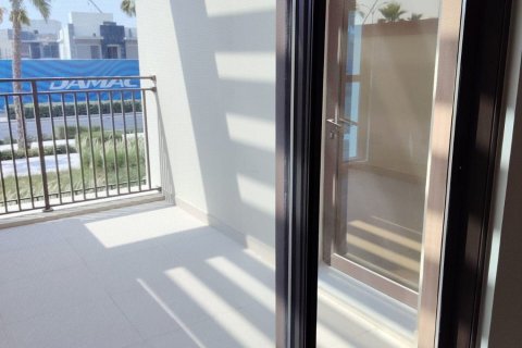 Villa de 4 dormitorios en Damac Lagoons, UAE No. 187227 5