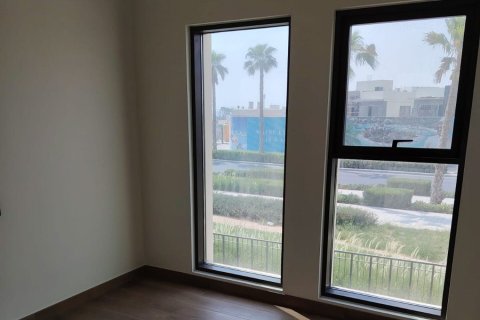 Villa de 4 dormitorios en Damac Lagoons, UAE No. 187227 3