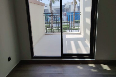 Villa de 4 dormitorios en Damac Lagoons, UAE No. 187227 6