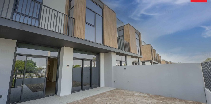 Villa de 3 chambres à Dubai, UAE No. 103314