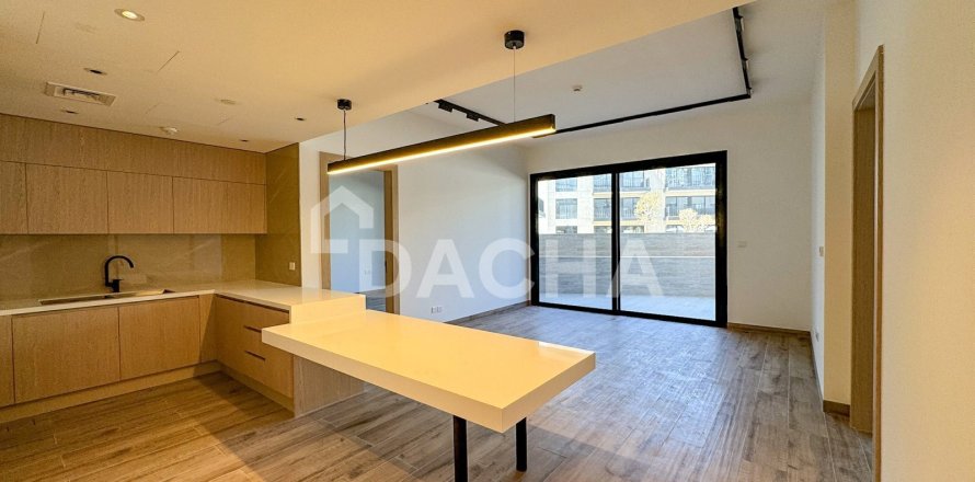 Apartment de 2 dormitorios en District 11, UAE No. 155860