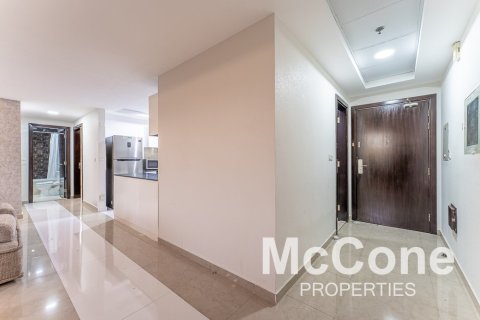 Apartment de 2 dormitorios en Jumeirah Village Circle, UAE No. 74927 6