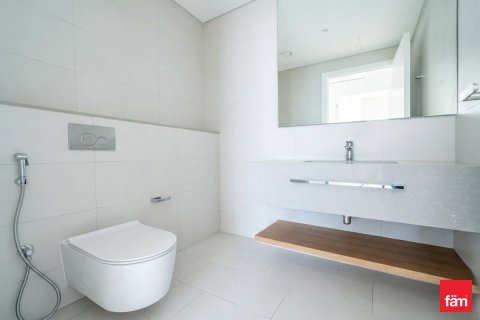 Квартира с 3 спальнями в Дубай, ОАЭ №141541 12